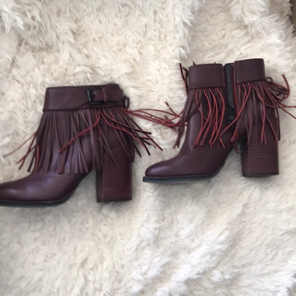 NEW Aldo fringe short boots Sz 6.5 - Picture 7 of 9